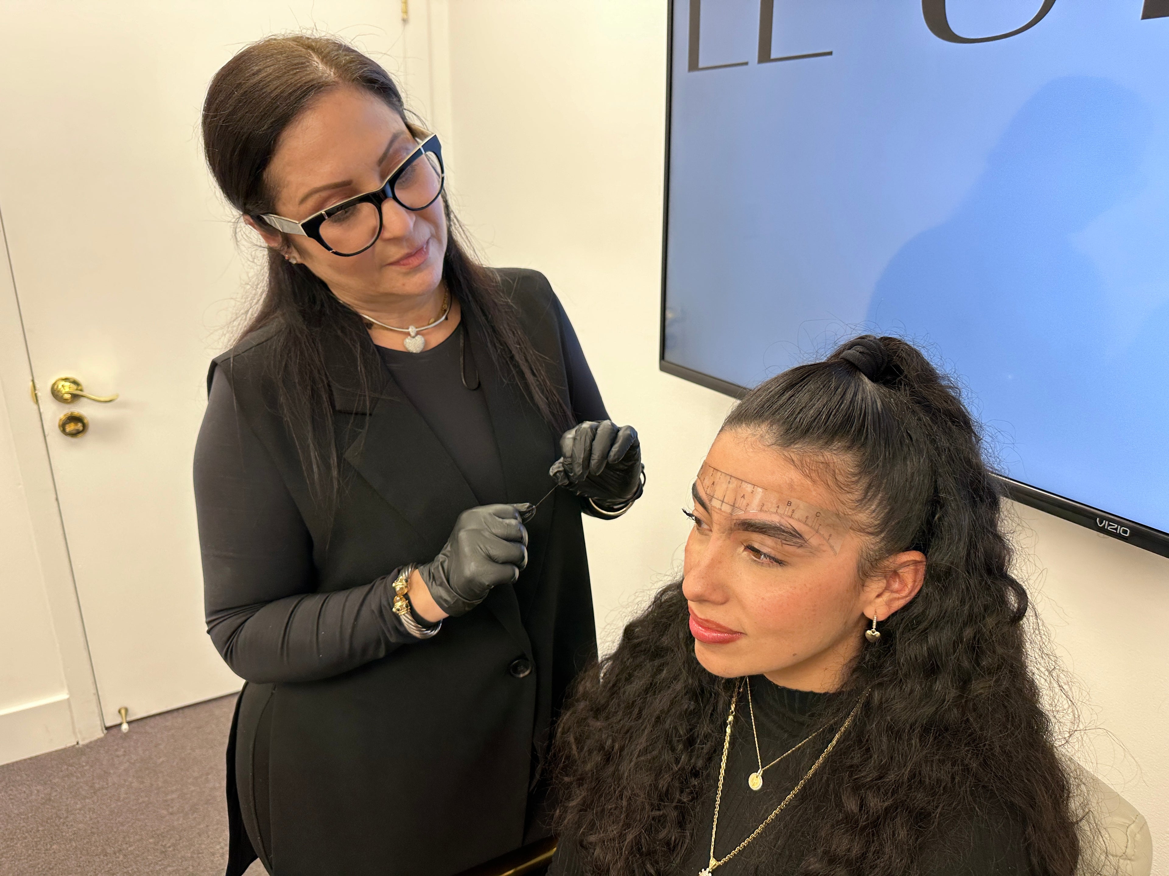 Comprehensive Beauty Training – PMU & Aesthetic Specializations